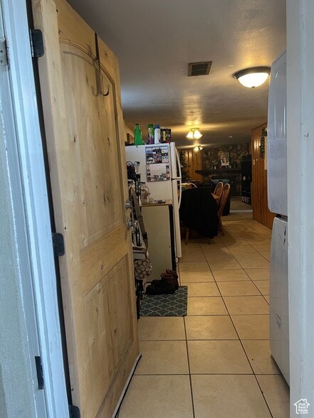 Building Photo - 420 E 600 S