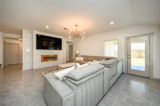 Building Photo - 28938 Yukon River Ct