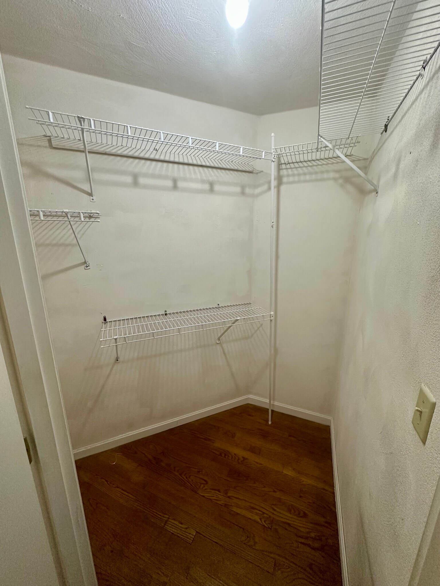 Primary Walk-In - 4480 Post Rd