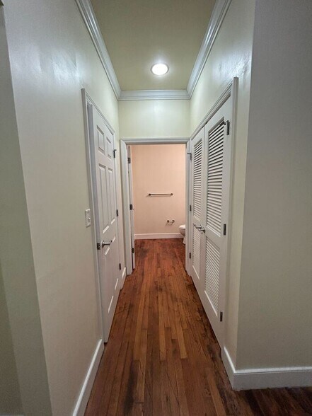 Building Photo - 525 E Grace St