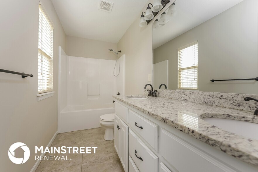 Building Photo - 425 Sunflower Dr