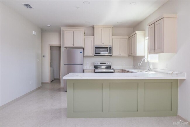 Building Photo - 22 Galveston Ave