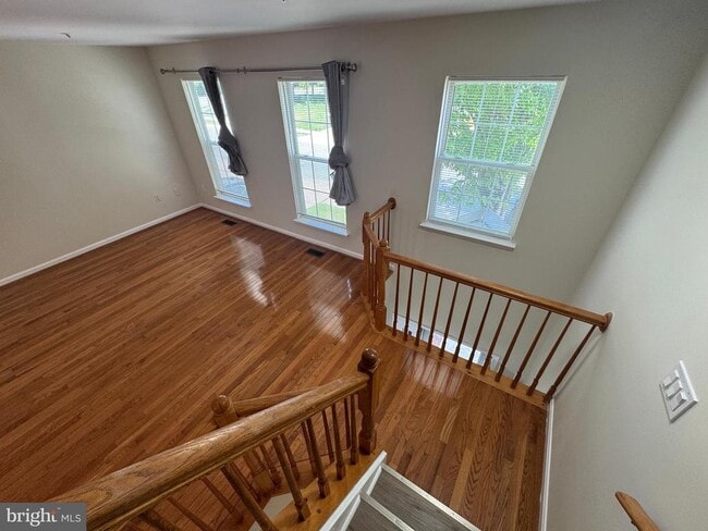 Building Photo - 6007 Rose Bay Dr