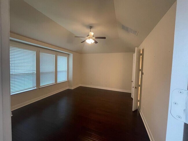 Building Photo - 3903 Birch Vale Ln