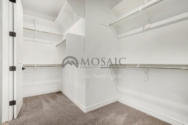 Building Photo - 22956 E Arroyo Verde Dr