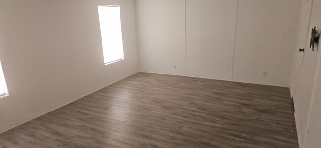 Building Photo - 2541 Holly Hill Grove Rd 1