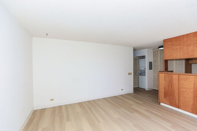 Building Photo - Piikoi Atrium - studio,1 bath with 1 covered parking stall