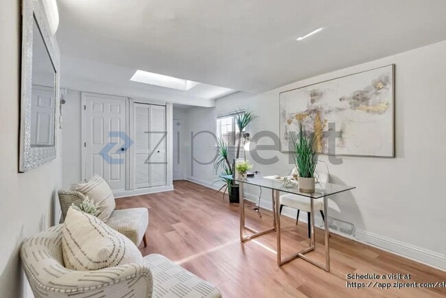 Building Photo - 1312 Carlton Ave