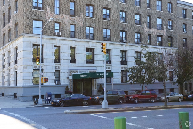 Building Photo - 676 Riverside Drive