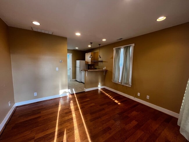 Building Photo - Downtown Bremerton Charmer