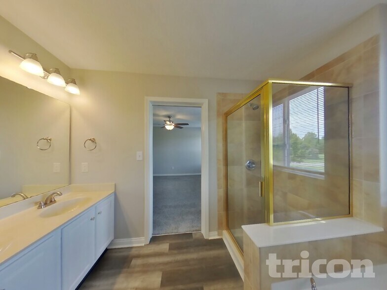 Building Photo - 8112 Cole Wood Blvd