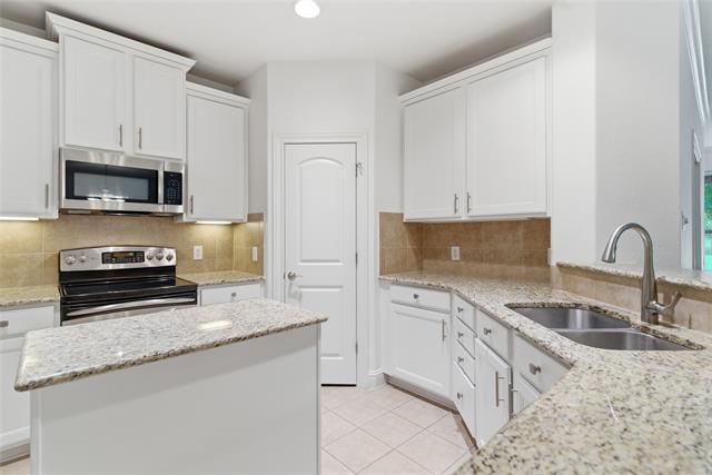 Building Photo - 2633 Eagle Dr