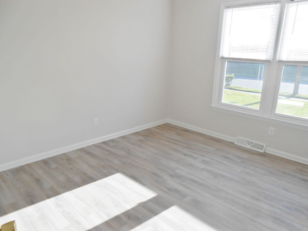 Building Photo - 199 Tall Pines Rd