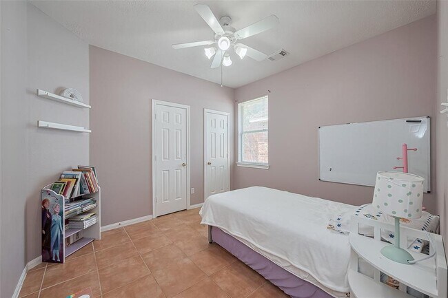 Building Photo - 21122 Lilac Meadows Ln