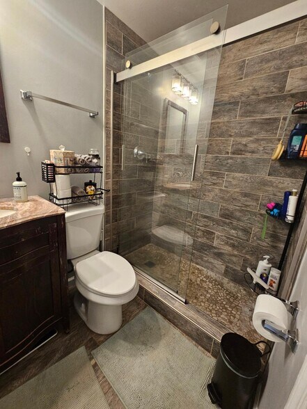 Bathroom - 1843 Lamont St NW