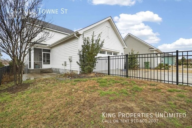 Building Photo - 4547 Old Towne St