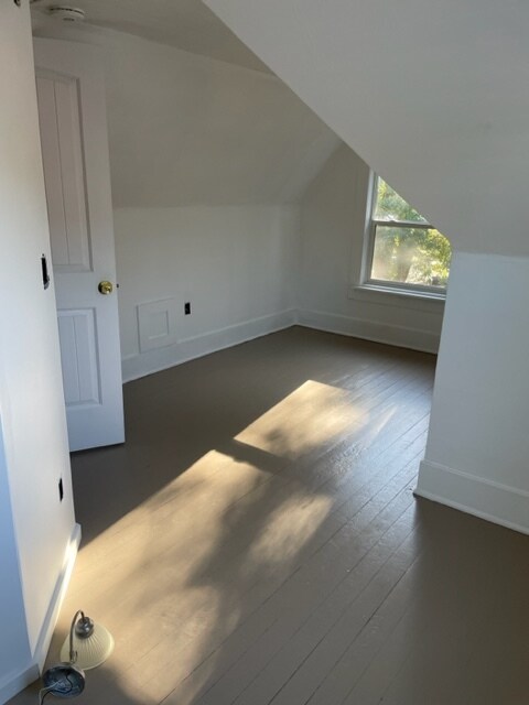 South looking upstairs bedroom - 1101 Newell St