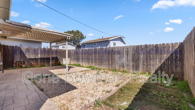 Building Photo - 781 Cypress Ave