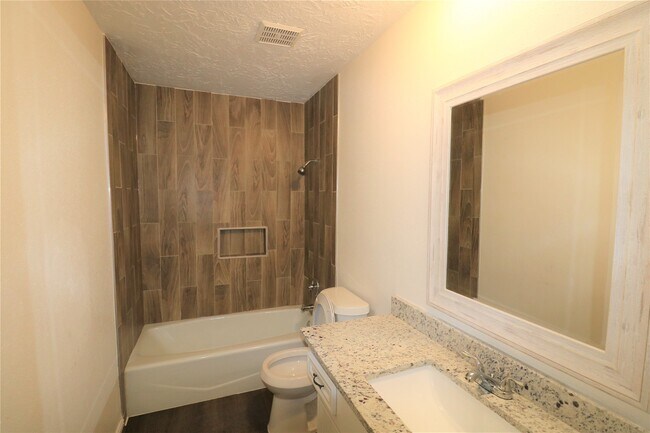 Building Photo - 1819 Fall Meadow Dr