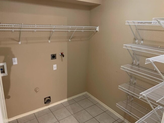 Building Photo - 11506 Bruce Jenner Ln