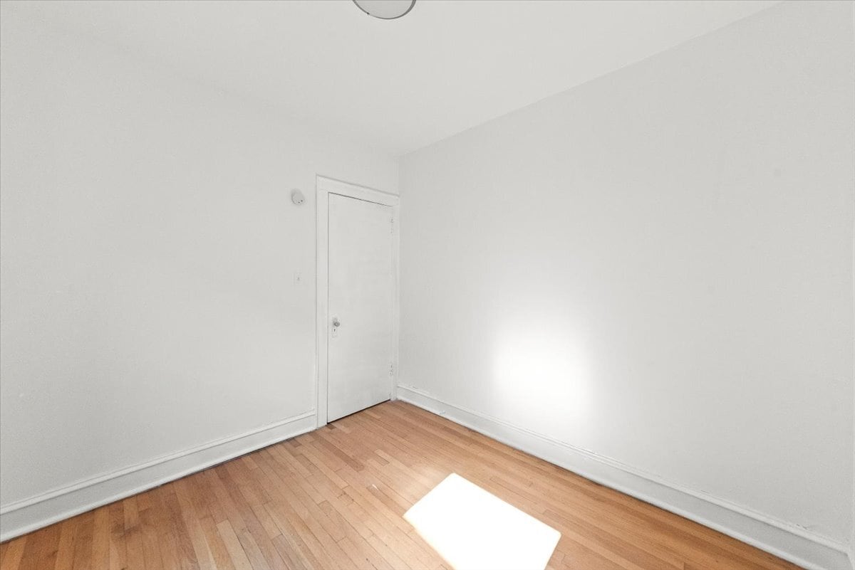 Building Photo - 120 Keeney St