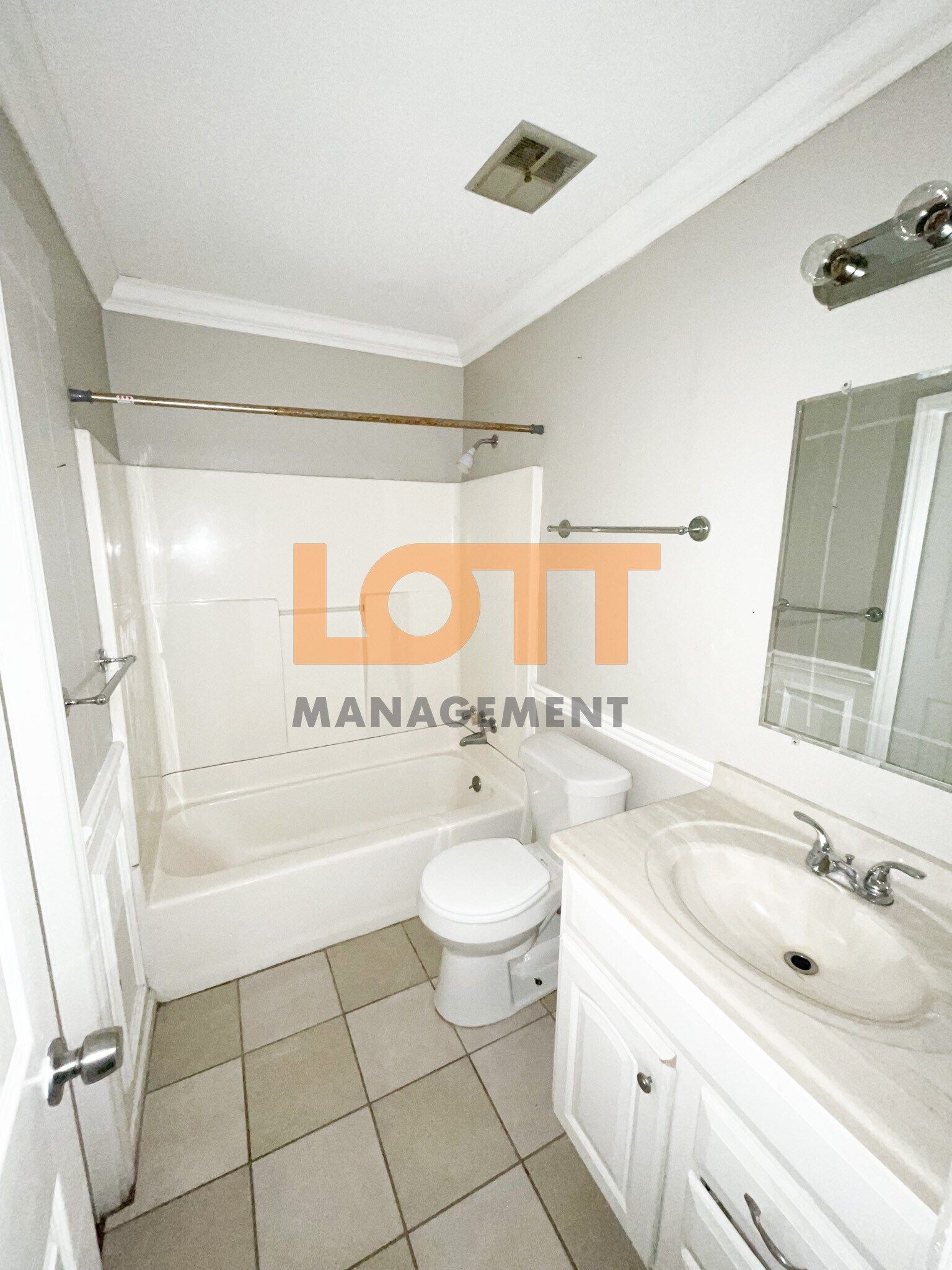 Building Photo - 107 Osmond Dr