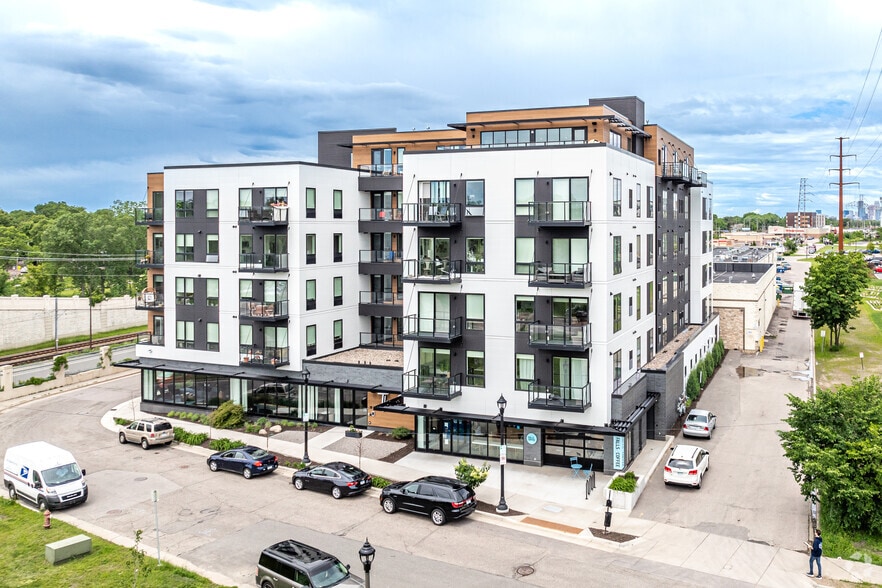 Primary Photo - The Shale