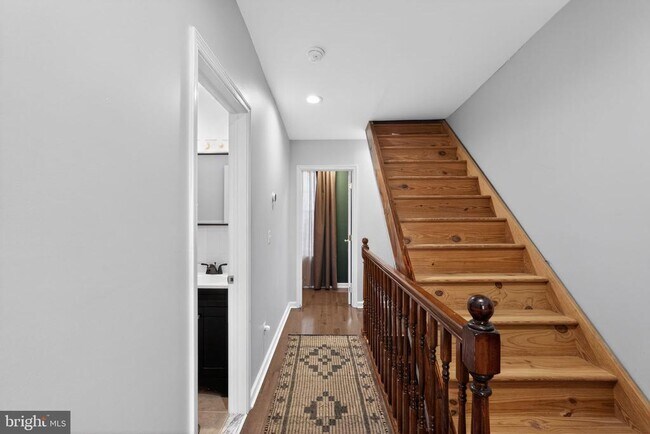 Building Photo - 1616 Webster St