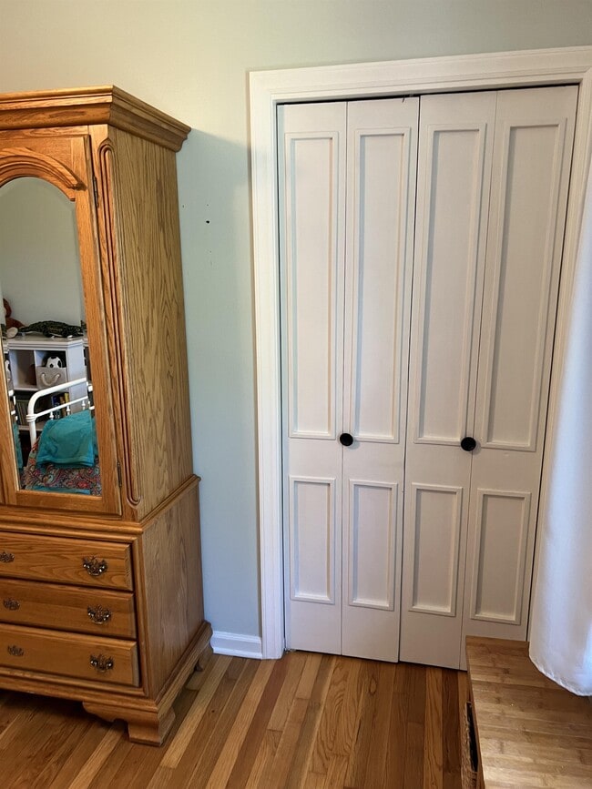 Building Photo - 601 E McKissock St