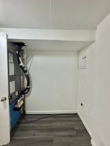 Building Photo - 442 Babb Dr