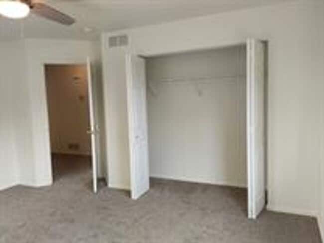 Building Photo - 3030 45th Ave