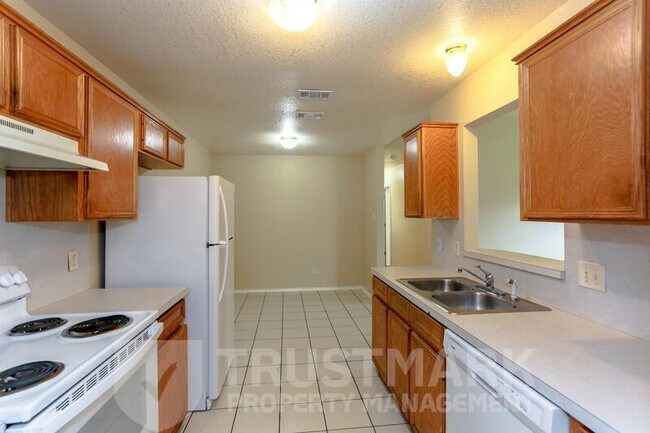 Building Photo - 4409 July Dr