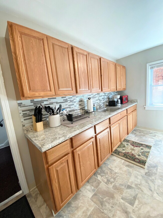 Building Photo - 2199 Cranston Rd