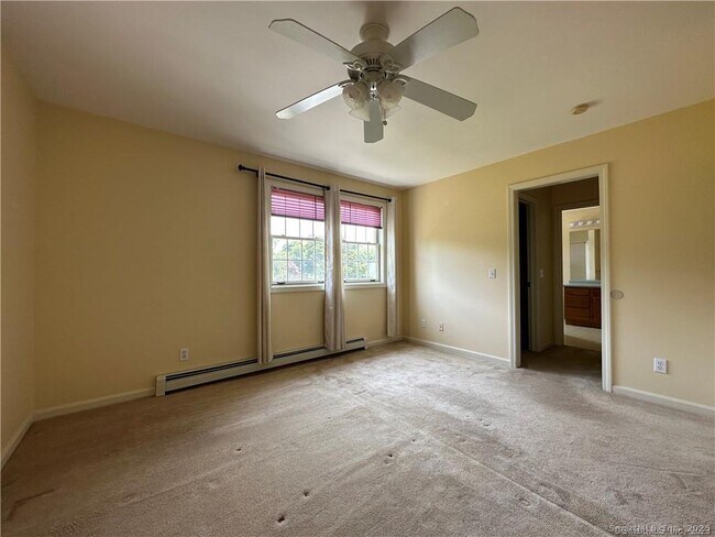 Building Photo - 59 Fairhaven Rd
