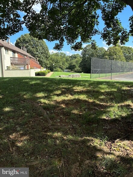 Building Photo - 640 Geneva Dr