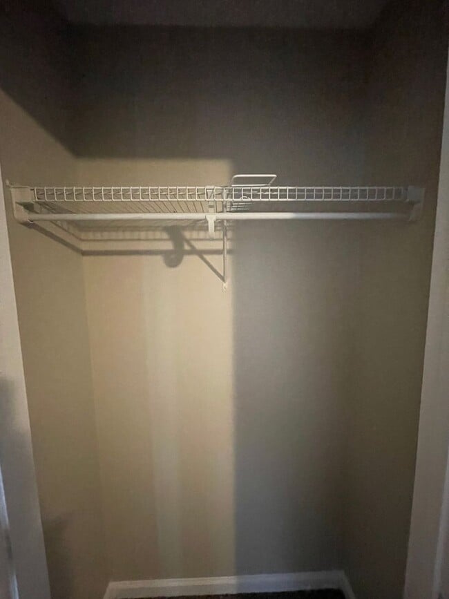 Building Photo - Courtyard Subdivision!!