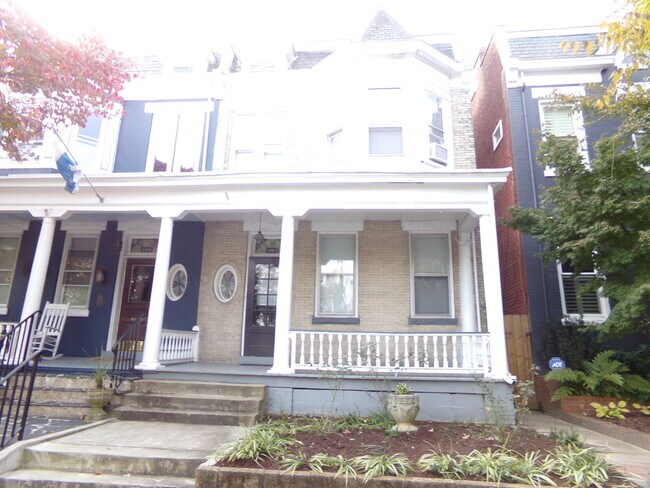 Building Photo - FLOY2107