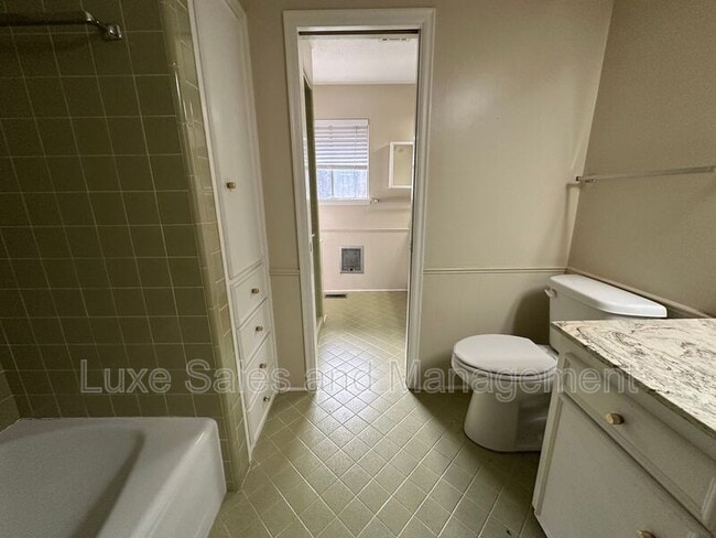 Building Photo - 2518 NW 62nd St