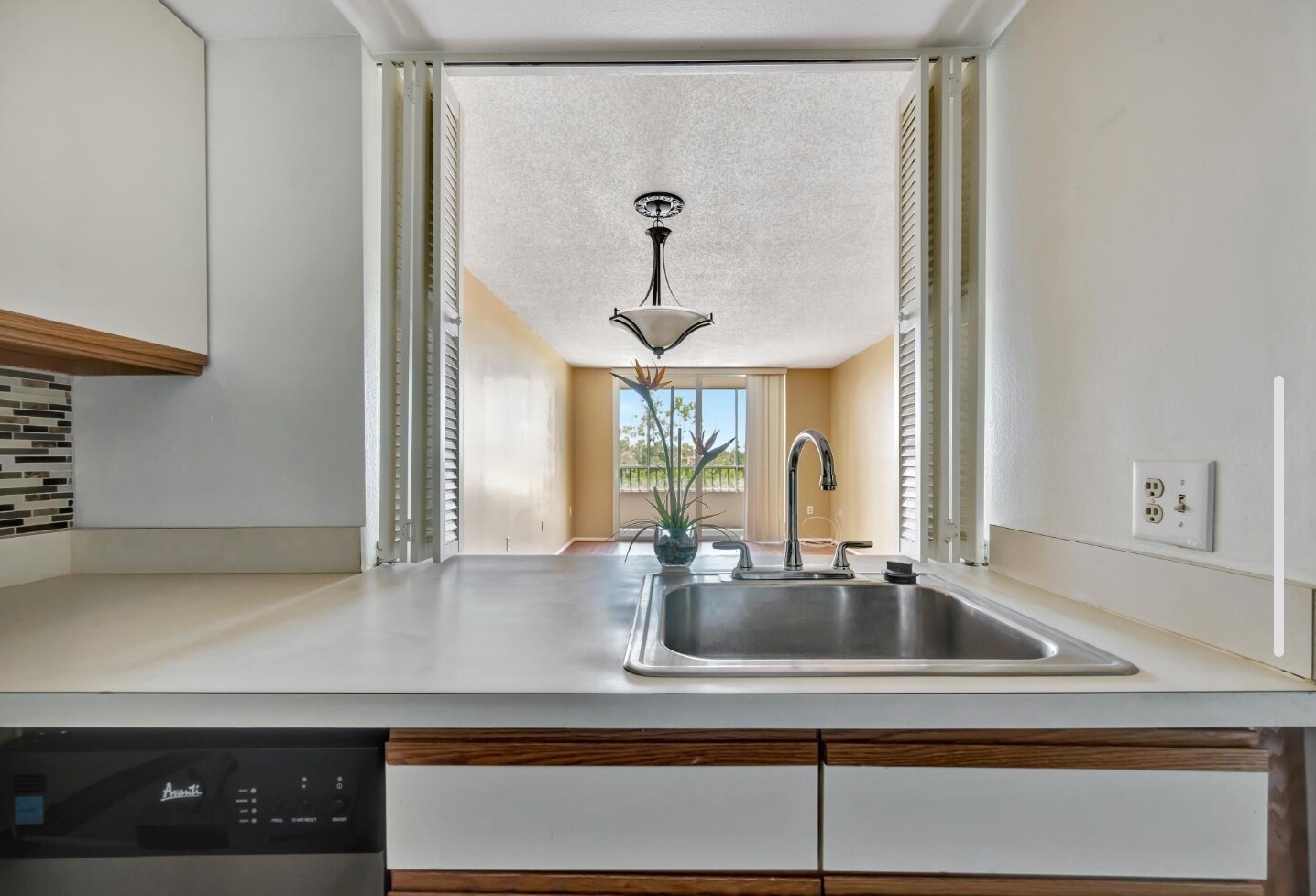 Building Photo - 2333 Feather Sound Dr