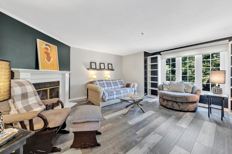 Building Photo - 395 Donohue Rd