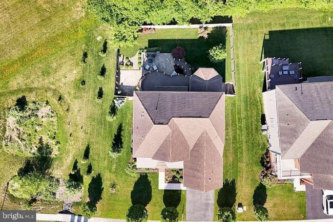 Building Photo - 8227 St Francis Dr