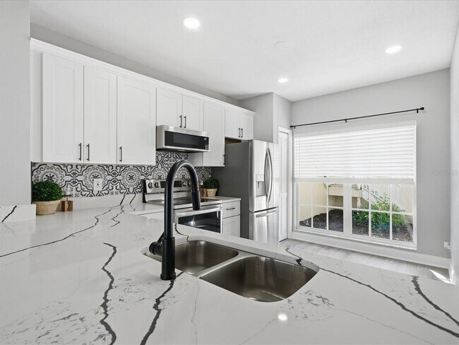 Building Photo - 11510 Shipwatch Dr