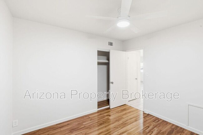 Building Photo - 2323 S College Ave