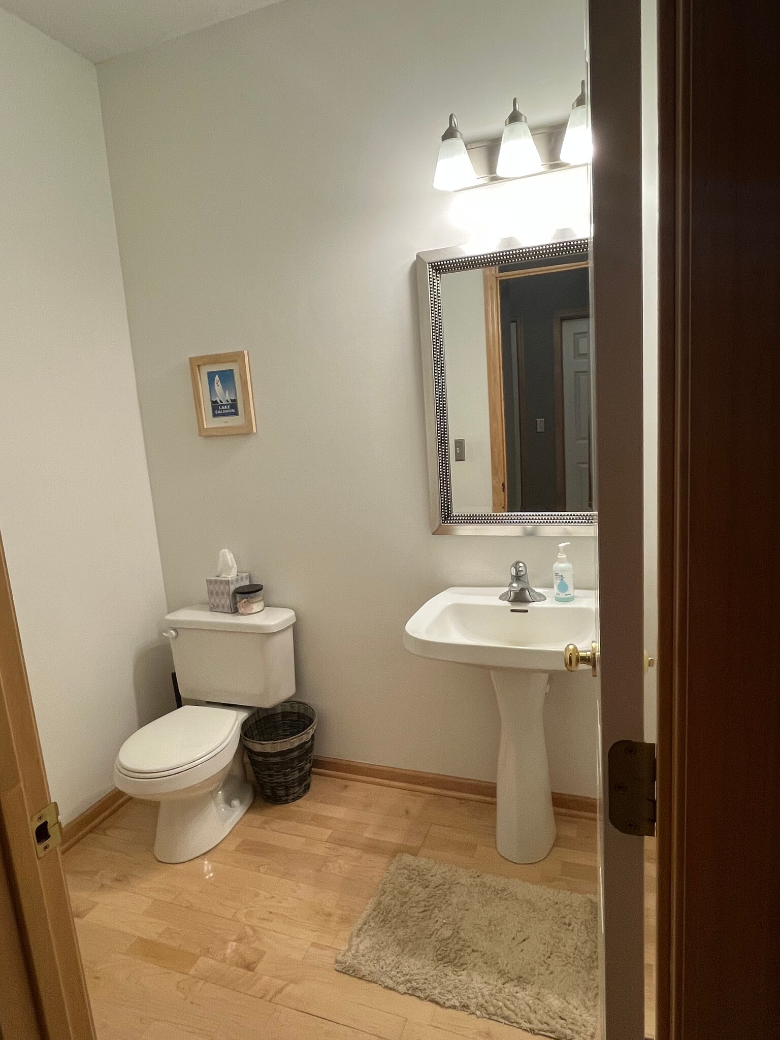 Half bath first floor - 1510 Zarthan Ave S. #105