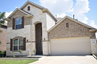 Building Photo - 4 bed 3 bath house in Prestwyck