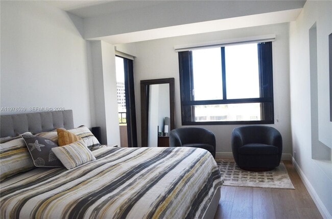 Building Photo - 251 Crandon Blvd