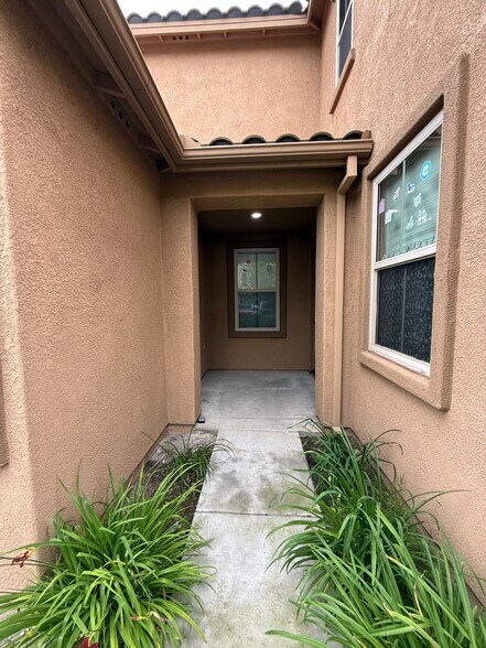 Building Photo - 1852 Crystal Bluff Ct