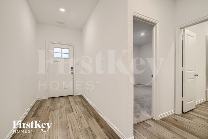 Building Photo - 2524 Goodrich Rd