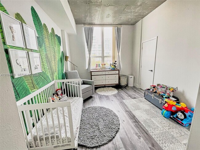 Building Photo - 2275 Biscayne Blvd