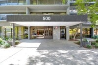 Building Photo - Gorgeous 14th Floor 2 Bd, 2 Bath Condo Available Now!